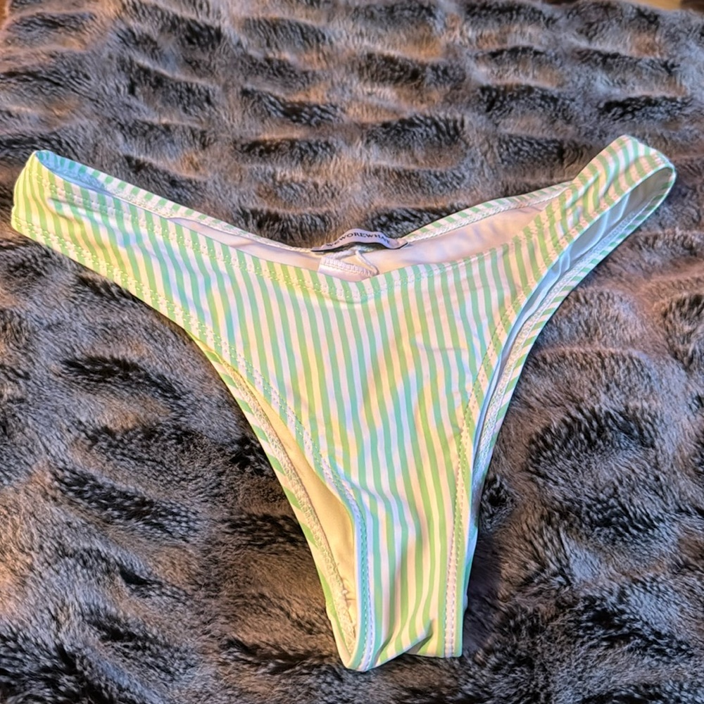 WeWoreWhat Bikini Bottom (Delilah) Size M NWOT